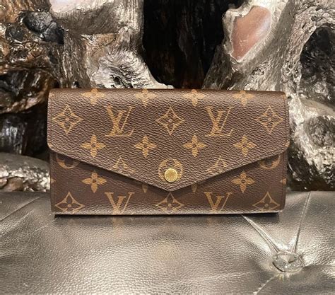 louis vuitton sarah wallet|Products by Louis Vuitton: Sarah Wallet.